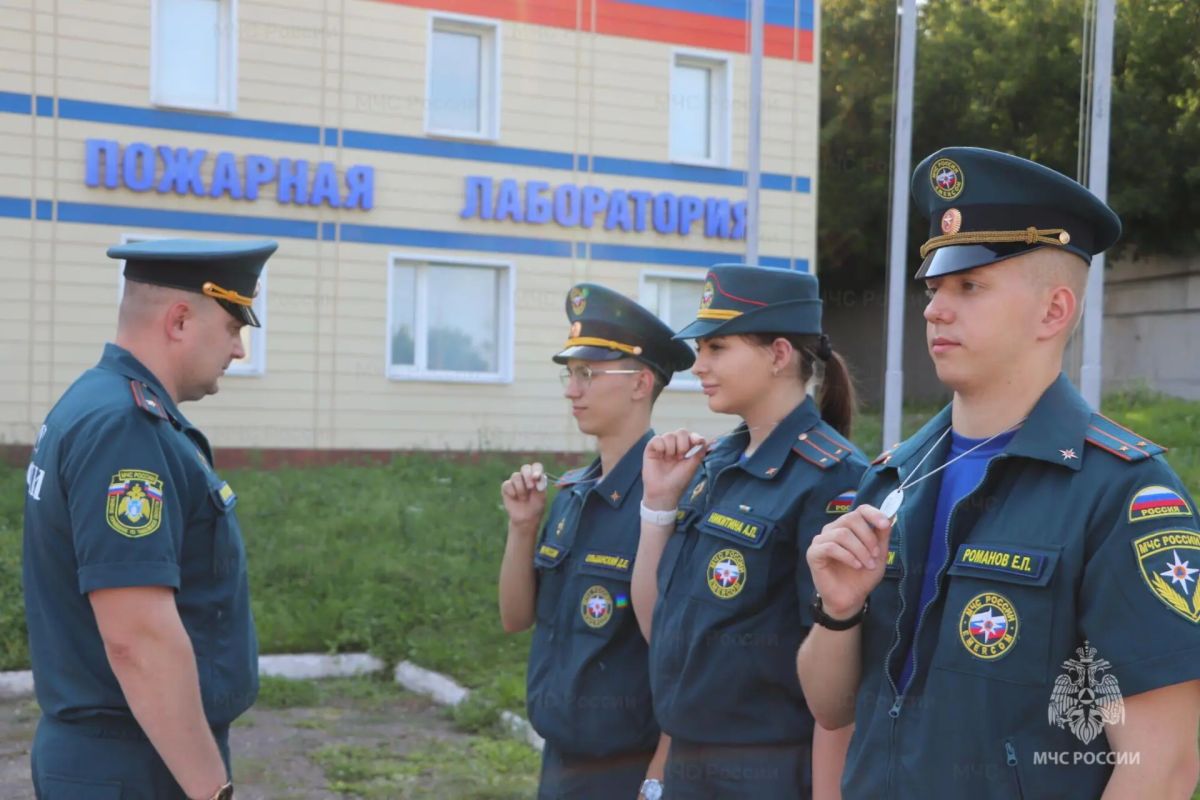 Завершился учебный сбор с выпускниками высших учебных заведений МЧС России Завершился учебный сбор с выпускниками высших учебных заведений МЧС России