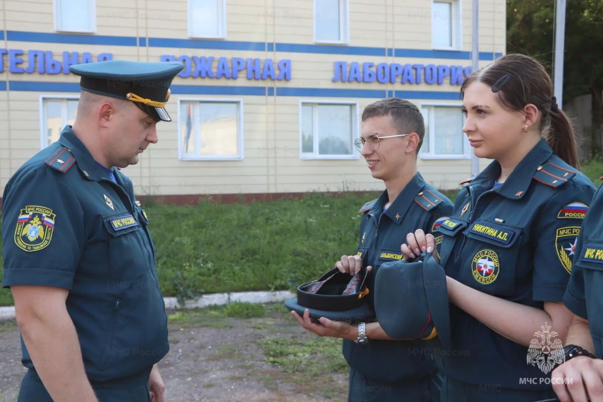 Завершился учебный сбор с выпускниками высших учебных заведений МЧС России Завершился учебный сбор с выпускниками высших учебных заведений МЧС России