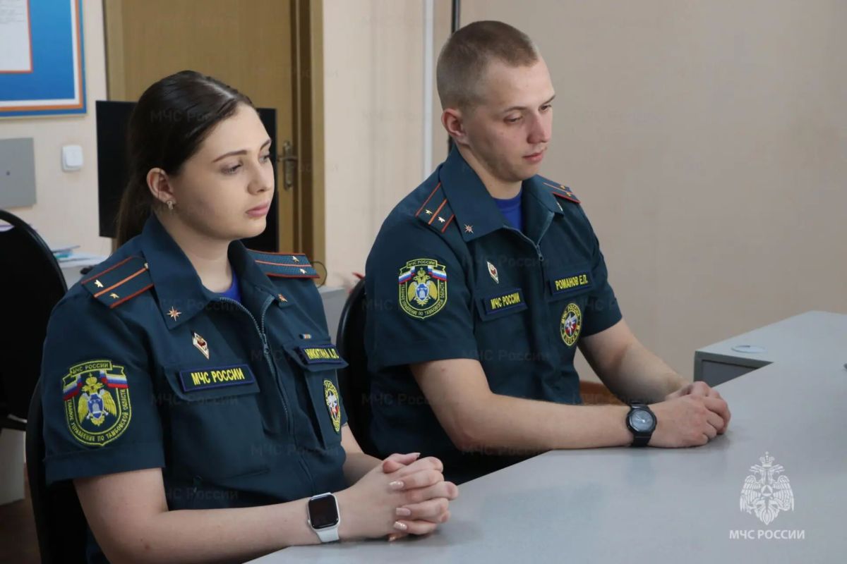 Завершился учебный сбор с выпускниками высших учебных заведений МЧС России Завершился учебный сбор с выпускниками высших учебных заведений МЧС России