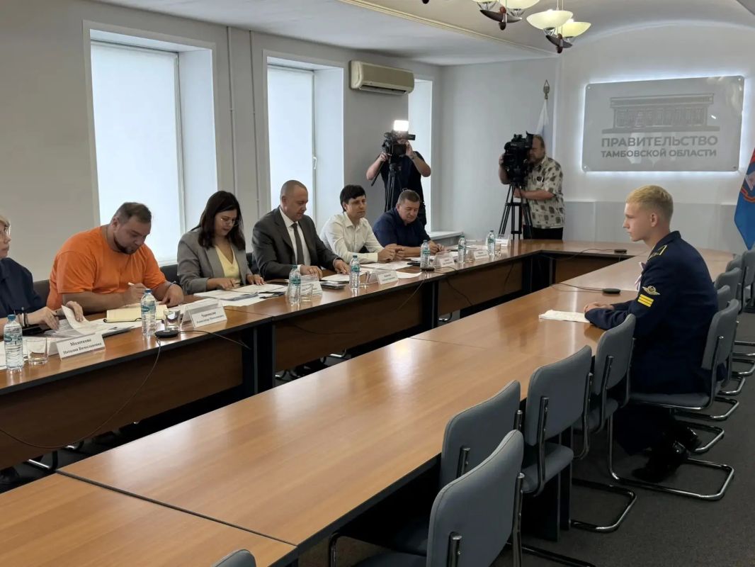 20 августа в Тамбове состоялся очный этап конкурсного отбора в состав молодёжного правительства региона третьего созыва 20 августа в Тамбове состоялся очный этап конкурсного отбора в состав молодёжного правительства региона третьего созыва