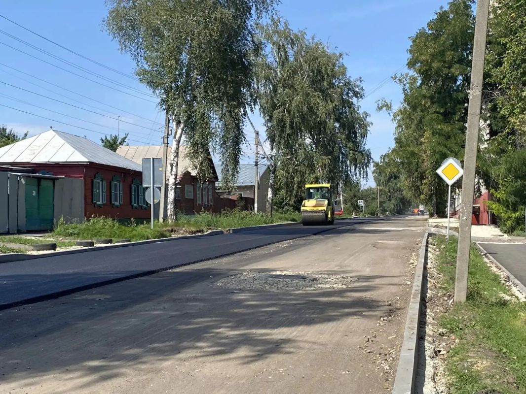 На Социалистической укладывают выравнивающий слой