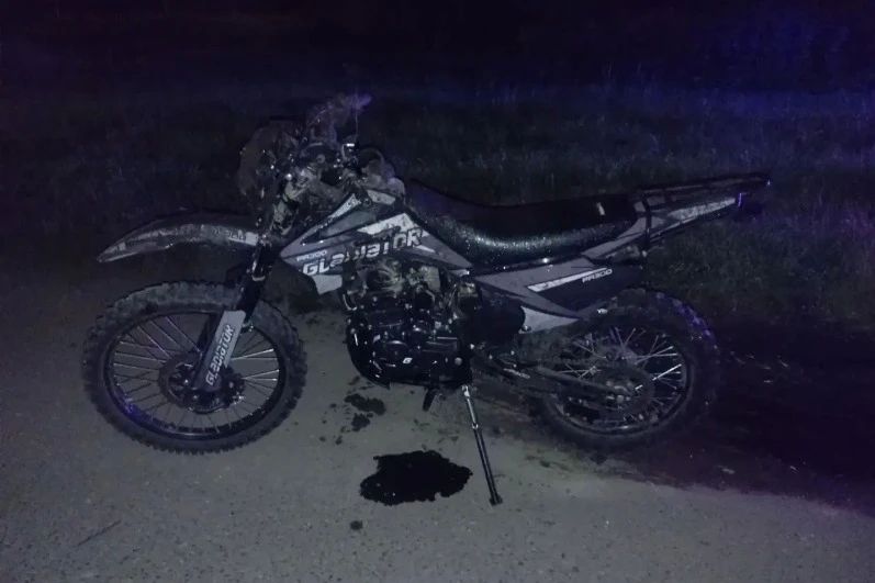 В Никифоровском округе 12-летний мотоциклист врезался в грузовик
