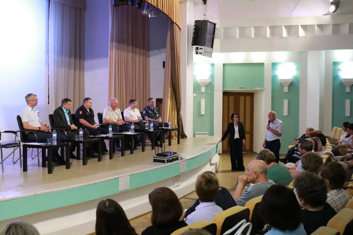 В Тамбовском муниципальном округе отработали алгоритм действий организаторов выборов при возникновении нештатных ситуаций В Тамбовском муниципальном округе отработали алгоритм действий организаторов выборов при возникновении нештатных ситуаций
