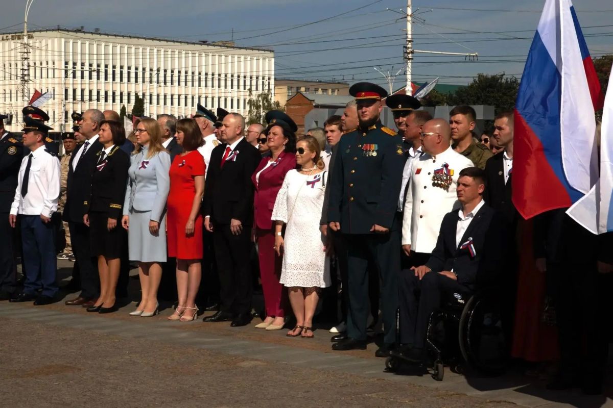 21 августа в Тамбове состоялась торжественная церемония, посвящённая Дню Государственного флага Российской Федерации 21 августа в Тамбове состоялась торжественная церемония, посвящённая Дню Государственного флага Российской Федерации