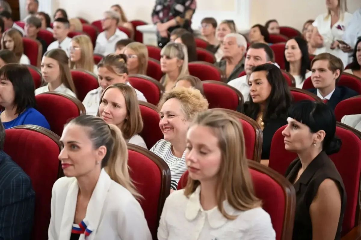Максим Косенков: Сегодня День Государственного флага России Максим Косенков: Сегодня День Государственного флага России