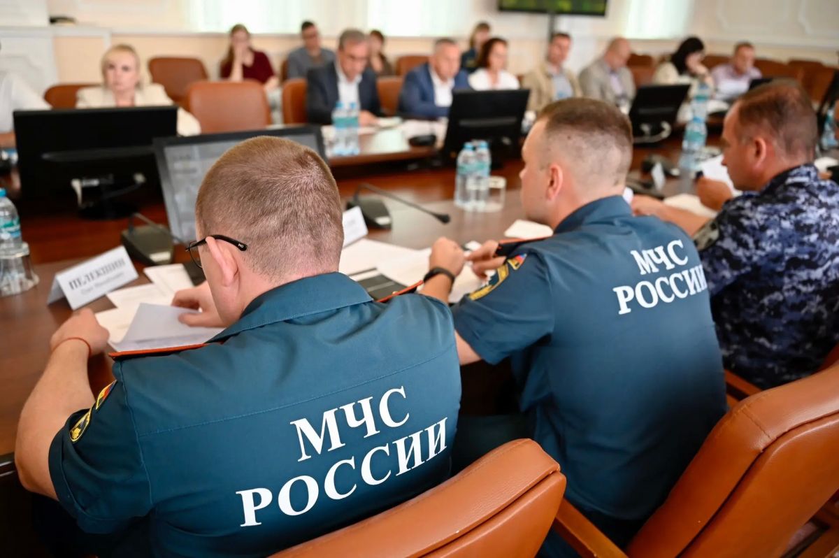 Евгений Первышов: В преддверии нового учебного года на заседании комиссии по предупреждению и ликвидации ЧС обсудили обеспечение комплексной безопасности образовательных учреждений в Тамбовской области Евгений Первышов: В преддверии нового учебного года на заседании комиссии по предупреждению и ликвидации ЧС обсудили обеспечение комплексной безопасности образовательных учреждений в Тамбовской области