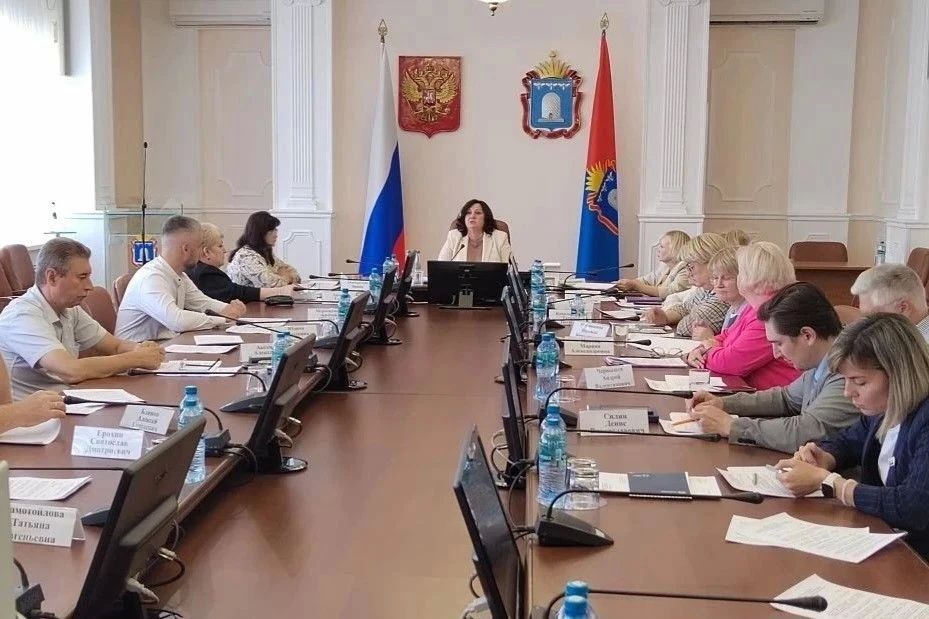 Подготовку к сезону гриппа и ОРВИ обсудили на заседании оперативного штаба по реализации мер профилактики и контроля за распространением инфекционных заболеваний, которое провела заместитель главы Тамбовской области Галина...