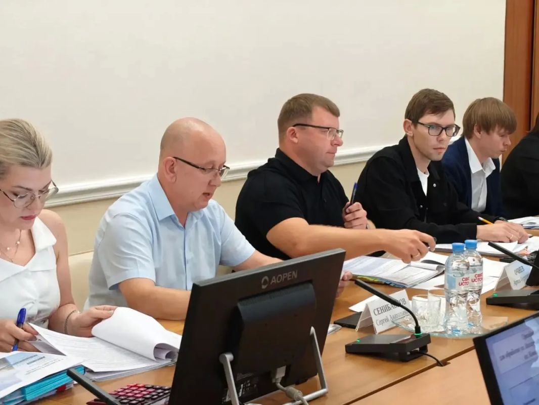 Максим Косенков: Провёл рабочее совещание по вопросам подготовки служб городского хозяйства к предстоящему осенне-зимнему периоду Максим Косенков: Провёл рабочее совещание по вопросам подготовки служб городского хозяйства к предстоящему осенне-зимнему периоду