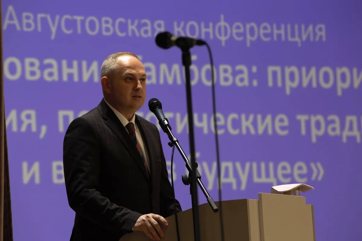 В школах Тамбова сделают акцент на развитие профильного образования В школах Тамбова сделают акцент на развитие профильного образования