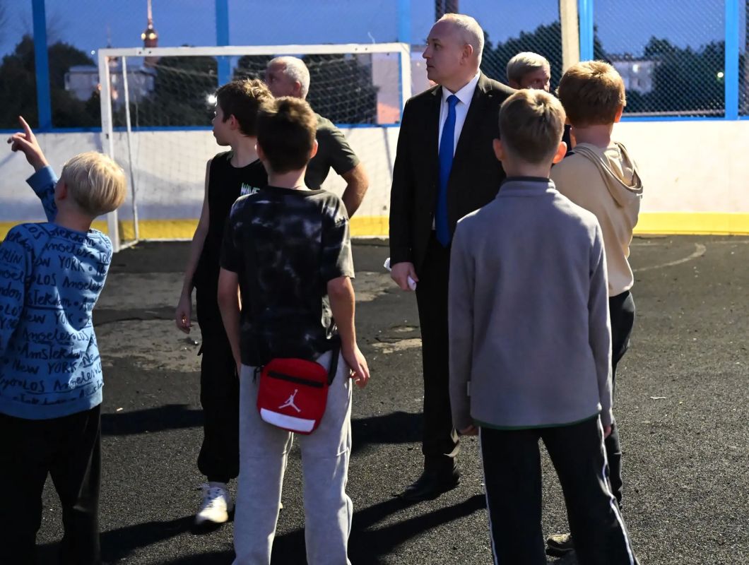 Максим Косенков: Продолжаю встречи с жителями в разных частях города Максим Косенков: Продолжаю встречи с жителями в разных частях города