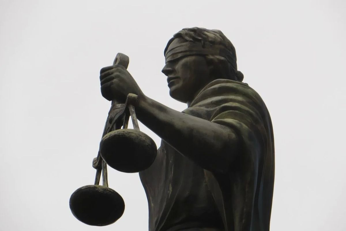 В Тамбовской области 18летнего парня отправили под арест за рассылку интимного видео