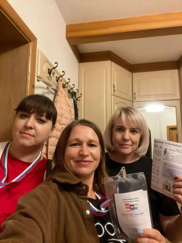 В последний день лета участники проекта «ИнформУИК» продолжают свою работу В последний день лета участники проекта «ИнформУИК» продолжают свою работу