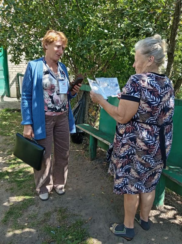 В последний день лета участники проекта «ИнформУИК» продолжают свою работу В последний день лета участники проекта «ИнформУИК» продолжают свою работу