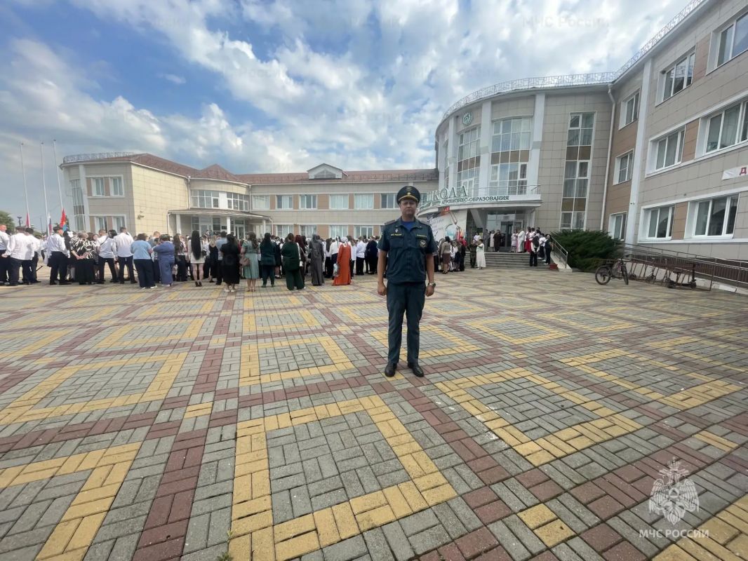 День знаний в Тамбовской области прошел под надзором МЧС России и без происшествий День знаний в Тамбовской области прошел под надзором МЧС России и без происшествий