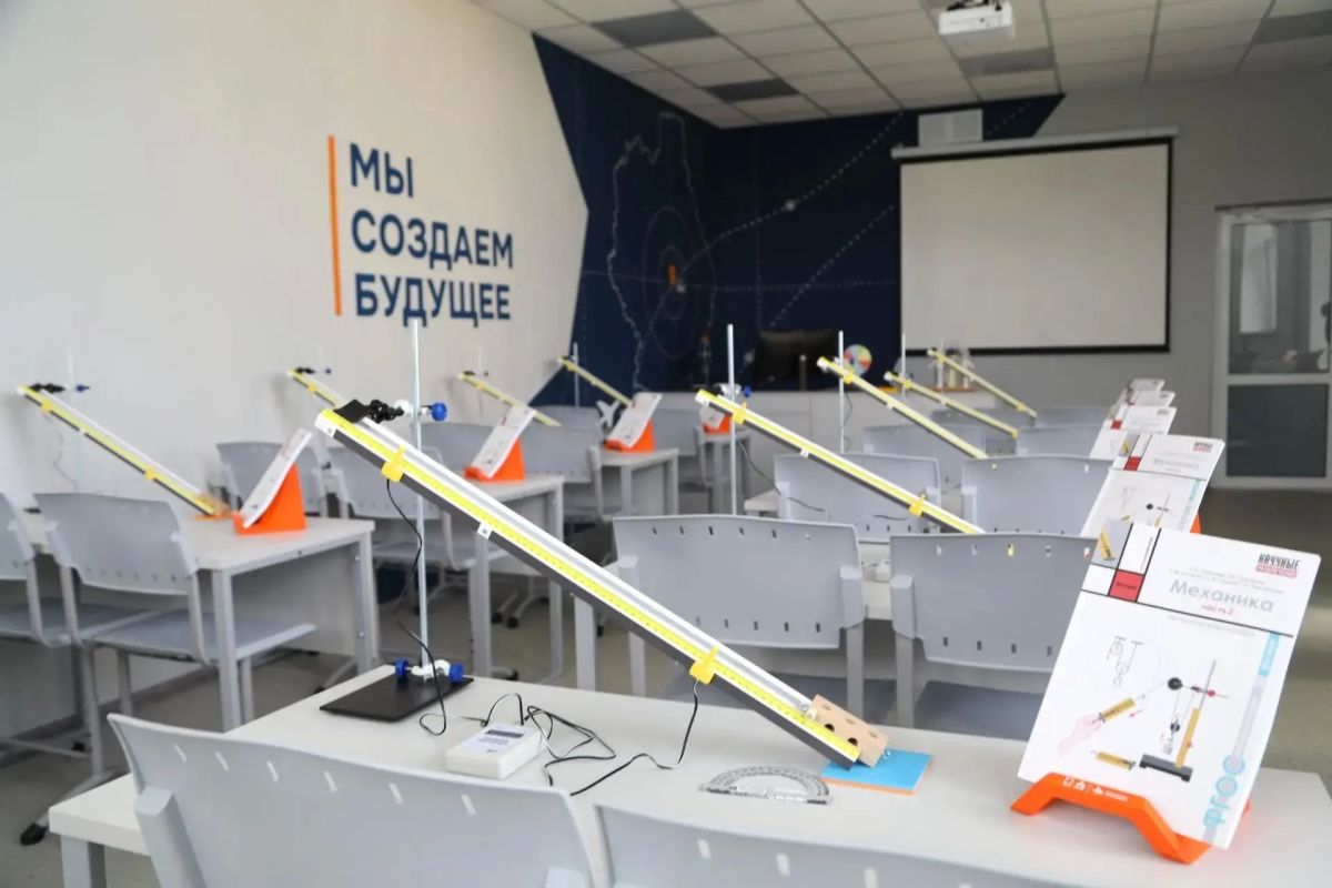 Завод «Электроприбор» открыл инженерный класс на базе Державинского лицея в Тамбове Завод «Электроприбор» открыл инженерный класс на базе Державинского лицея в Тамбове