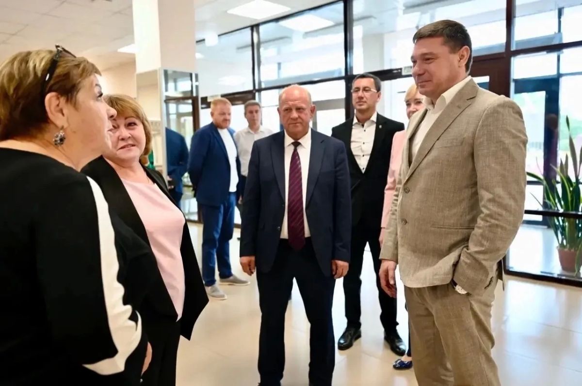 С рабочим визитом Глава Тамбовской области Евгений Первышов посетил Петровский муниципальный округ С рабочим визитом Глава Тамбовской области Евгений Первышов посетил Петровский муниципальный округ