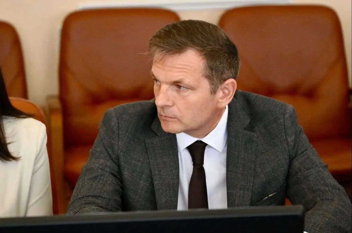 На оперативном совещании в правительстве Тамбовской области, председатель областного избиркома Андрей Офицеров рассказал о готовности избирательной системы к проведению выборов депутатов Госдумы Федерального Собрания РФ... На оперативном совещании в правительстве Тамбовской области, председатель областного избиркома Андрей Офицеров рассказал о готовности избирательной системы к проведению выборов депутатов Госдумы Федерального Собрания РФ...