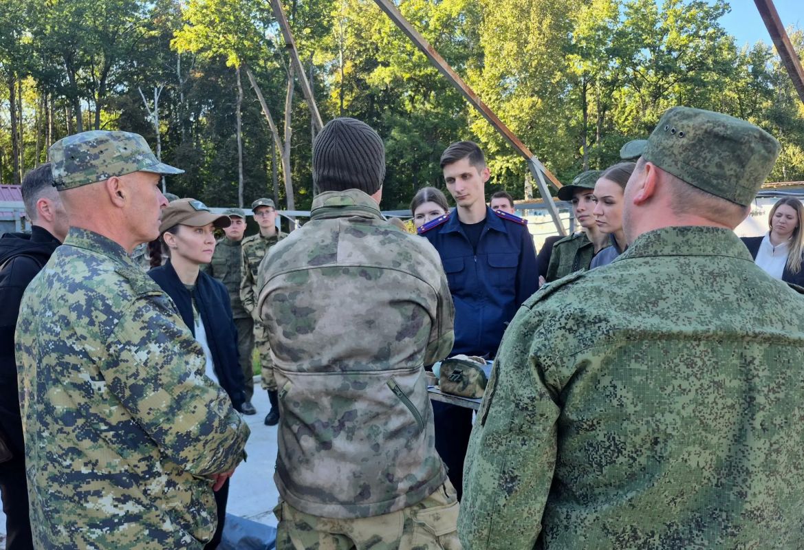 Тамбовские криминалисты провели выездное практическое занятие с молодыми следователями Тамбовские криминалисты провели выездное практическое занятие с молодыми следователями