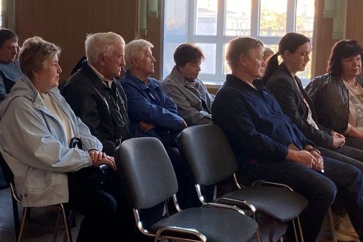 Жители Железнодорожного микрорайона пожаловались на мусор и подтопление подвалов Жители Железнодорожного микрорайона пожаловались на мусор и подтопление подвалов