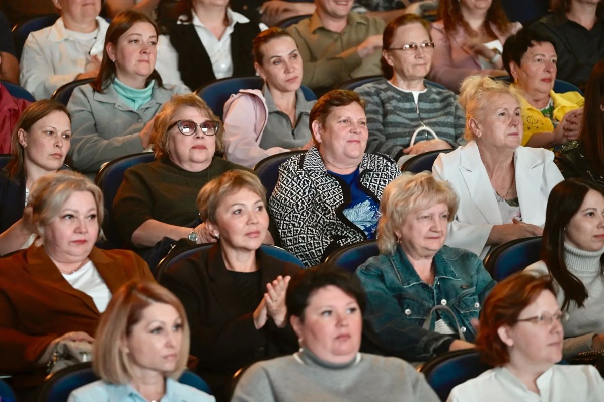 Евгений Первышов: Подвели итоги первого регионального конкурса "Лучший наставник - 2026" среди специалистов с высшим медицинским образованием Евгений Первышов: Подвели итоги первого регионального конкурса "Лучший наставник - 2026" среди специалистов с высшим медицинским образованием