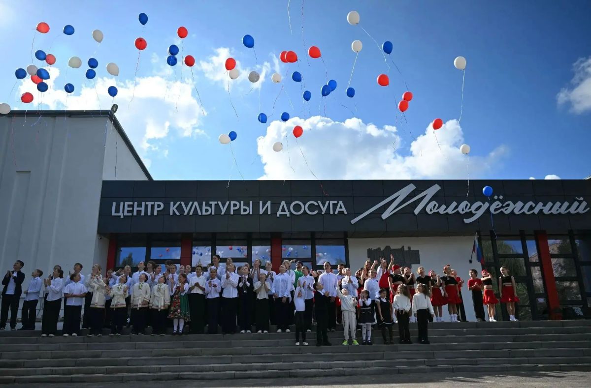 В посёлке Строитель открылся детский центр «Росток» В посёлке Строитель открылся детский центр «Росток»