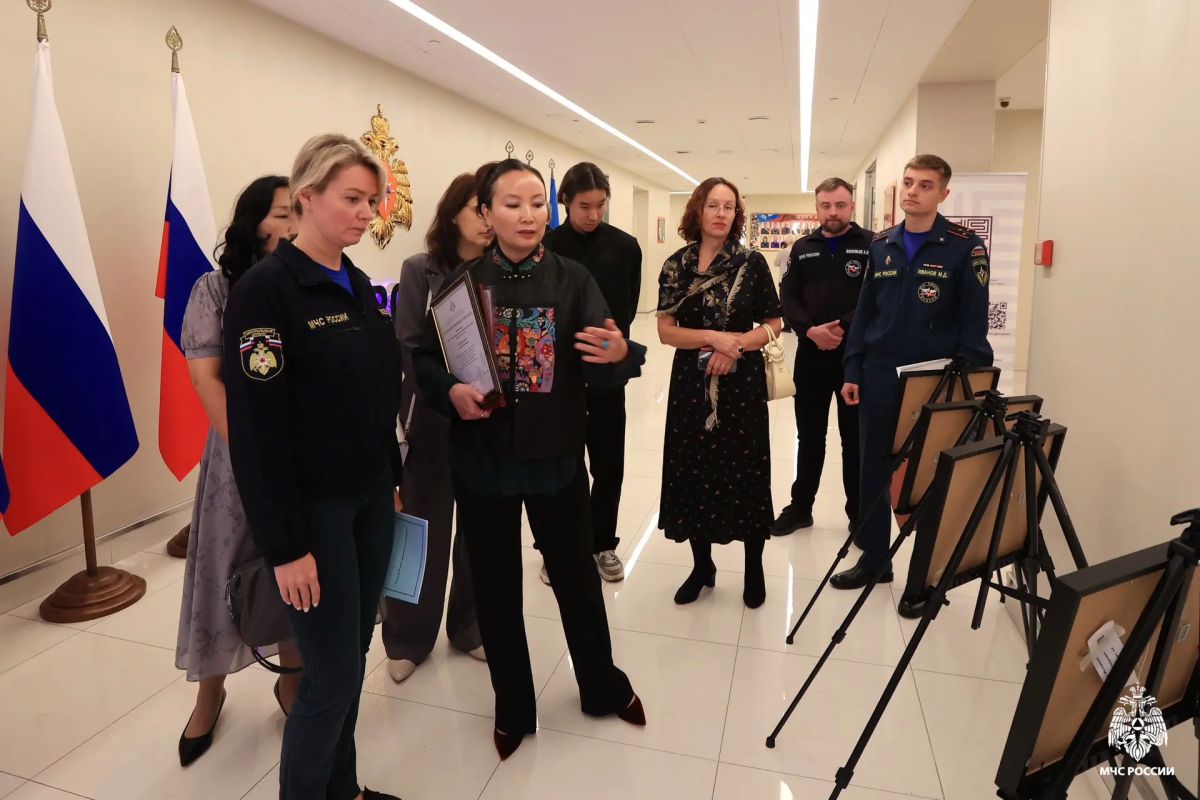 В МЧС России открылась выставка «Лики братства» В МЧС России открылась выставка «Лики братства»
