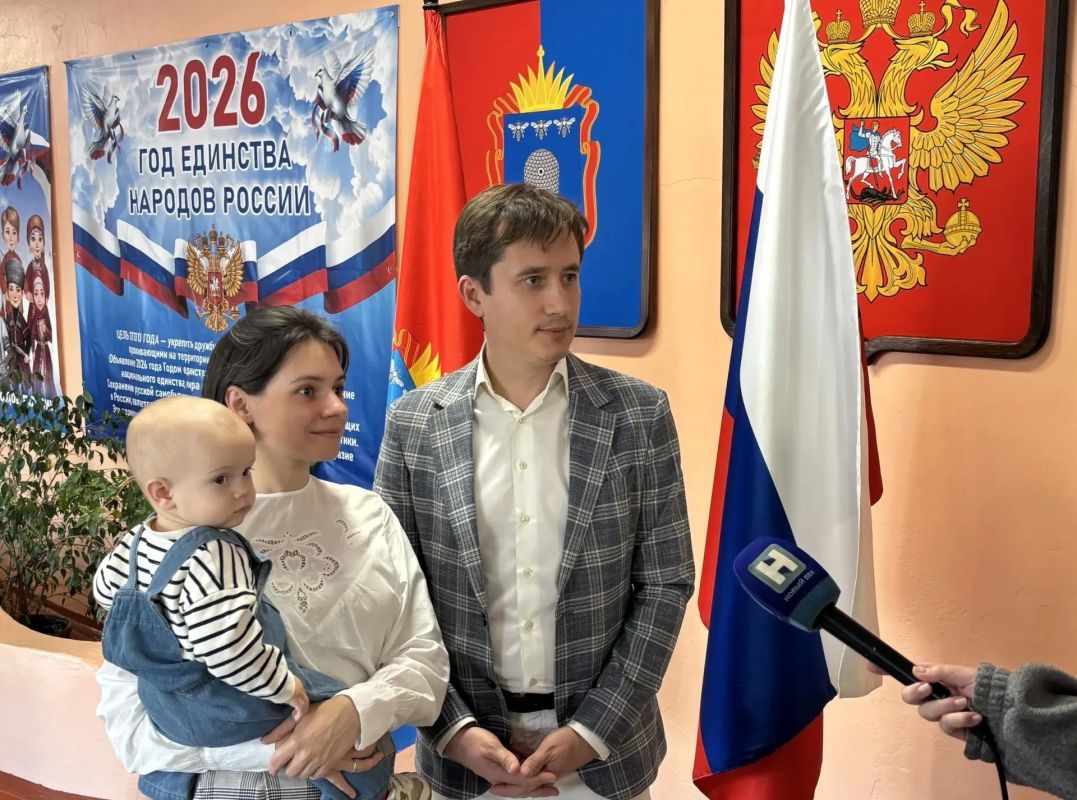 Главный дирижер и художественный руководитель Академического симфонического оркестра имени С.В. Рахманинова Алексей Моргунов проголосовал на выборах