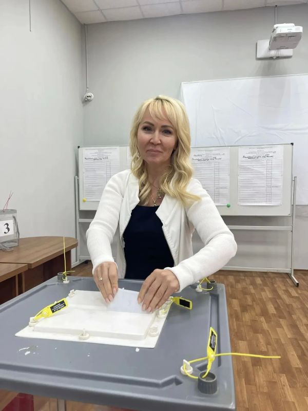 Вице-губернаторы проголосовали на выборах депутатов Государственной Думы и регионального парламента