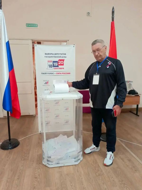 Спортсмены делают свой выбор: кто из тамбовских атлетов был замечен на избирательных участках Спортсмены делают свой выбор: кто из тамбовских атлетов был замечен на избирательных участках