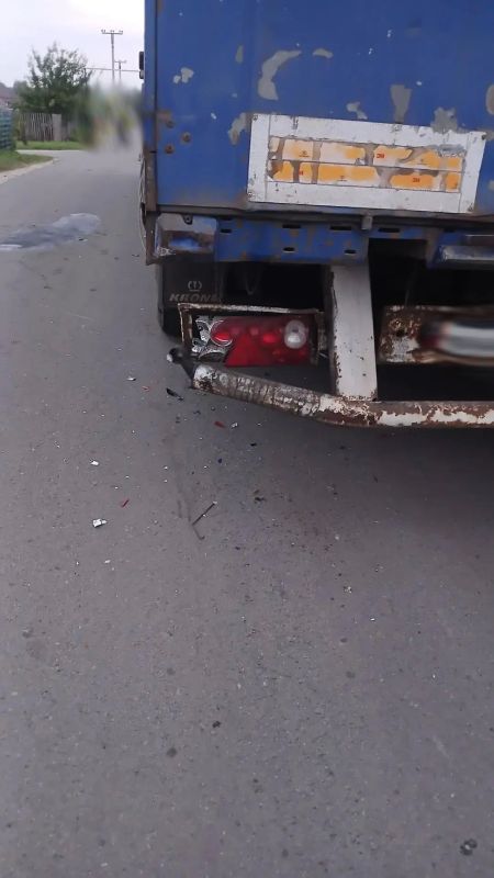 В Тамбовской области водитель мопеда погиб, врезавшись в стоящий грузовик