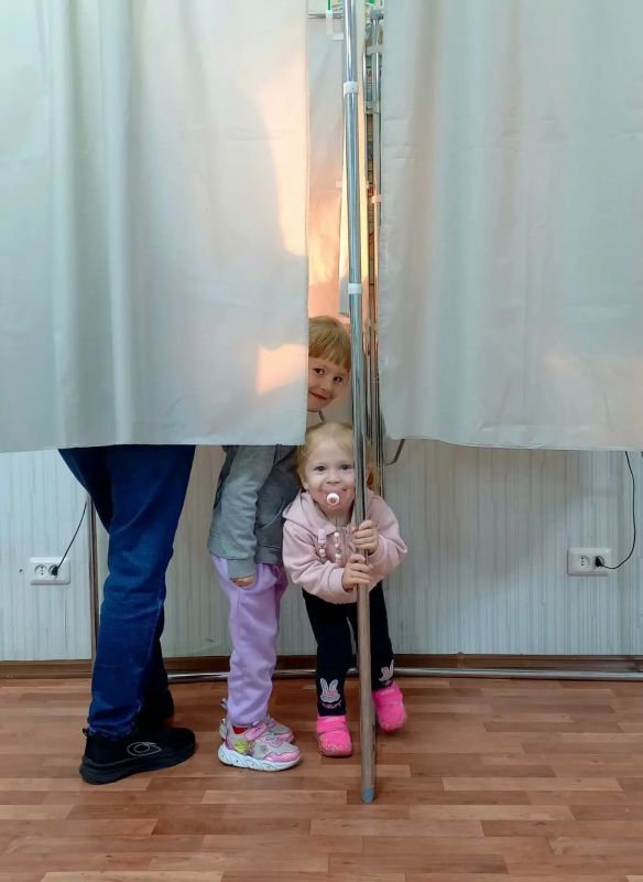 В регионе подводят итоги трехдневного голосования по выбору депутатов Госдумы и Тамбовской областной Думы В регионе подводят итоги трехдневного голосования по выбору депутатов Госдумы и Тамбовской областной Думы