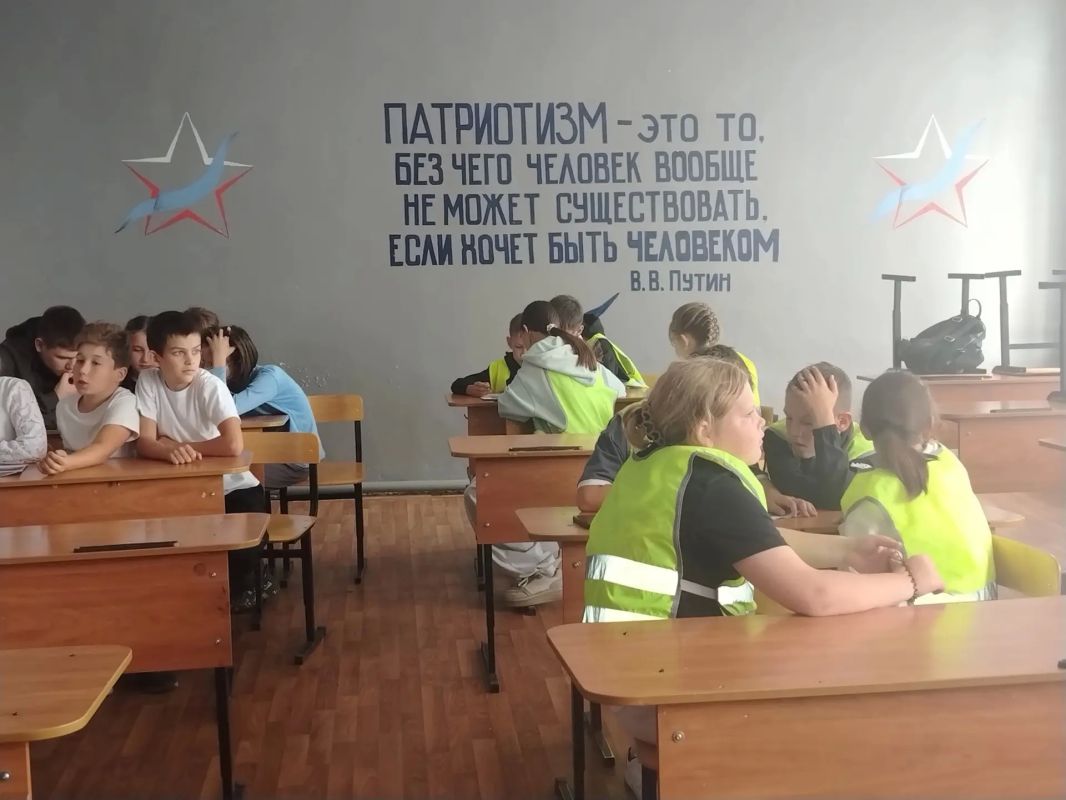 Юные инспекторы движения Инжавинского округа встретились на «Безопасном колесе» Юные инспекторы движения Инжавинского округа встретились на «Безопасном колесе»