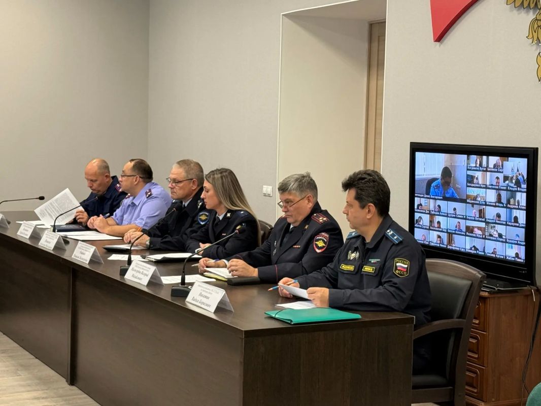 В прокуратуре Тамбовской области под председательством заместителя прокурора области Владимира Лункина состоялось заседание межведомственной рабочей группы по обеспечению конституционных прав граждан в уголовном... В прокуратуре Тамбовской области под председательством заместителя прокурора области Владимира Лункина состоялось заседание межведомственной рабочей группы по обеспечению конституционных прав граждан в уголовном...