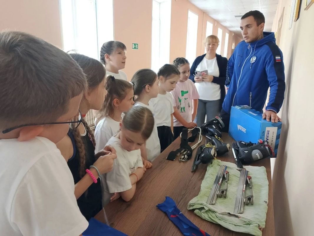 Спортшкола олимпийского резерва №1 приглашает сделать шаг навстречу большому спорту Спортшкола олимпийского резерва №1 приглашает сделать шаг навстречу большому спорту