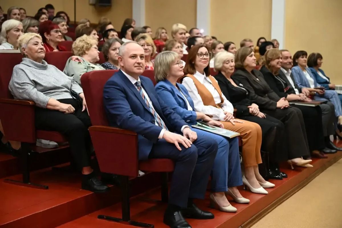 Максим Косенков: Школа №36 Тамбова отметила своё 35-летие Максим Косенков: Школа №36 Тамбова отметила своё 35-летие