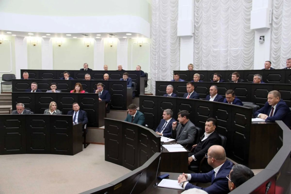 В соответствии с регламентом в Тамбовской областной Думе прошло организационное собрание депутатов восьмого созыва