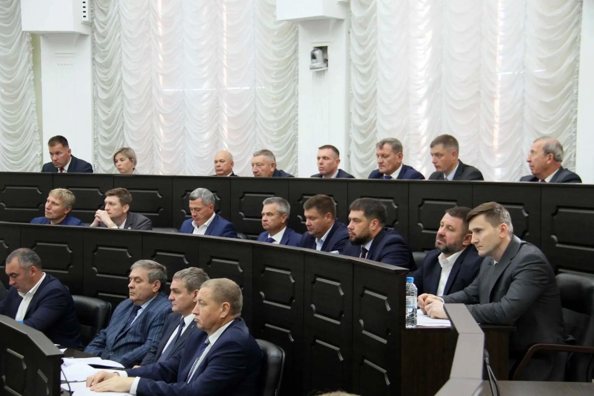 Под председательством старейшего депутата Виктора Дубровина прошло первое заседание Тамбовской областной Думы восьмого созыва Под председательством старейшего депутата Виктора Дубровина прошло первое заседание Тамбовской областной Думы восьмого созыва
