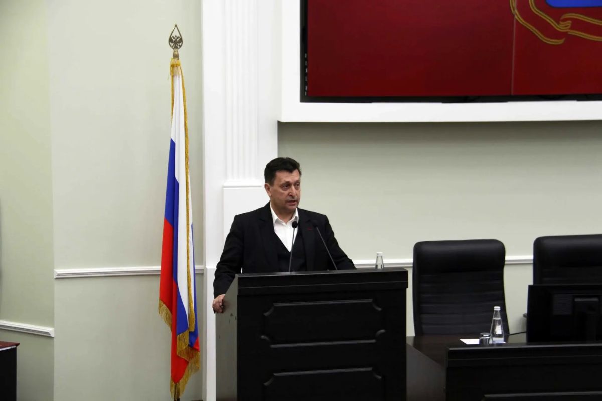 Под председательством старейшего депутата Виктора Дубровина прошло первое заседание Тамбовской областной Думы восьмого созыва Под председательством старейшего депутата Виктора Дубровина прошло первое заседание Тамбовской областной Думы восьмого созыва