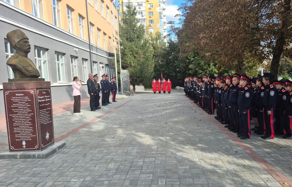 В кадетском корпусе имени графа И.И. Воронцова-Дашкова города Тамбова открылась созданная по инициативе СК России передвижная выставка «Без срока давности В кадетском корпусе имени графа И.И. Воронцова-Дашкова города Тамбова открылась созданная по инициативе СК России передвижная выставка «Без срока давности