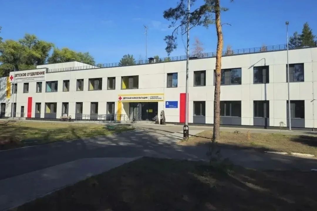Специалисты из Тамбовской области завершили строительство здания детского отделения центральной районной больницы в подшефном Новоайдарском округе ЛНР
