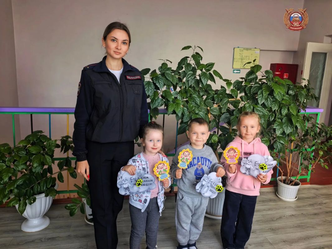День добра и уважения: «Ивушка» поздравила старшее поколение! День добра и уважения: «Ивушка» поздравила старшее поколение!
