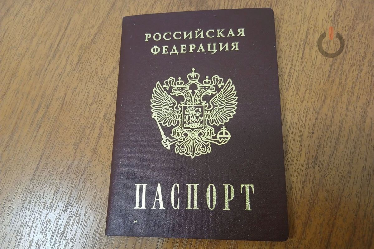 В Единый государственный реестр недвижимости (ЕГРН) сведения о собственнике недвижимости — его имя, фамилия, отчество и данные документа, удостоверяющего личность, — вносятся непосредственно в момент государственной...