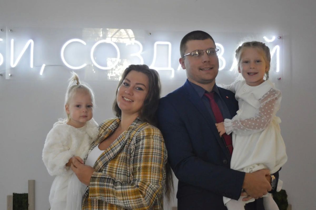 В областном Доме молодёжи прошёл первый этап конкурса «Папа Батл» В областном Доме молодёжи прошёл первый этап конкурса «Папа Батл»