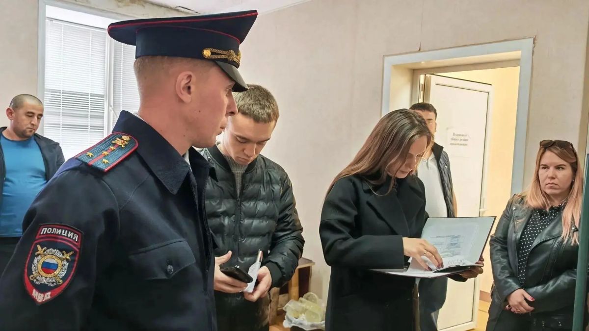 Комплексная безопасность: как в г. Котовске проходит оперативно-профилактическое мероприятие «Нелегал» Комплексная безопасность: как в г. Котовске проходит оперативно-профилактическое мероприятие «Нелегал»