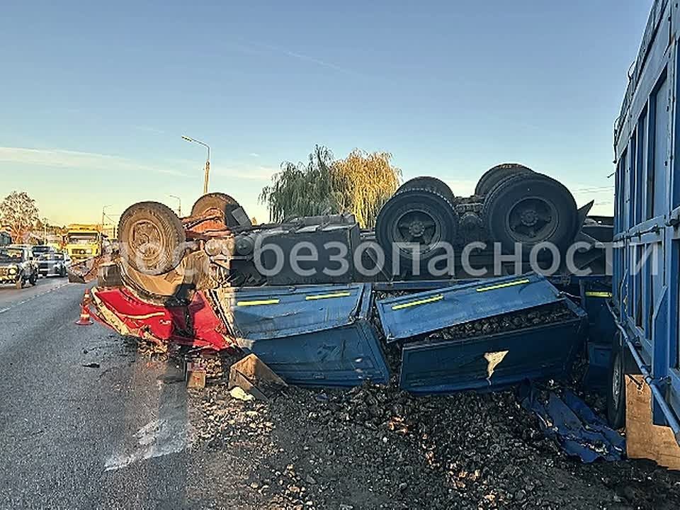 Серьезное ДТП в Кирсановском округе: у «КАМАЗа» отказали тормоза
