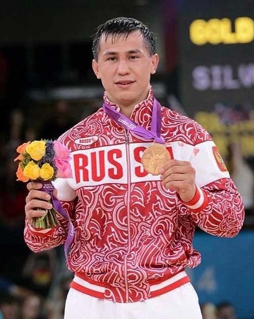 С днем рождения, Роман Андреевич! С днем рождения, Роман Андреевич!
