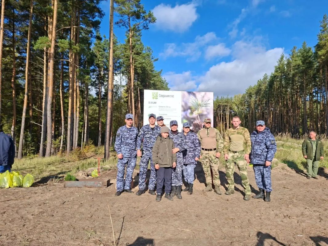 Сегодня, 7 октября, в Тамбовской области прошло центральное мероприятие Всероссийской акции «Сохраним лес» Сегодня, 7 октября, в Тамбовской области прошло центральное мероприятие Всероссийской акции «Сохраним лес»