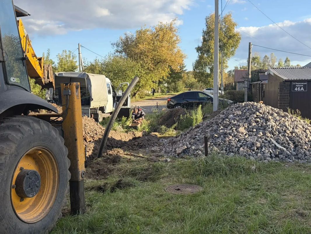 В Рассказове АО «ТСК» реконструирует участок водовода на улице Астраханской В Рассказове АО «ТСК» реконструирует участок водовода на улице Астраханской