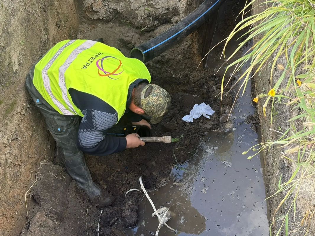 В Рассказове АО «ТСК» реконструирует участок водовода на улице Астраханской