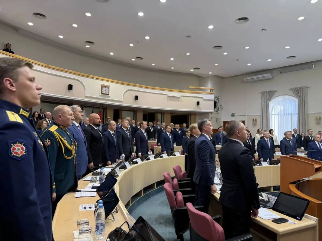 Как думу назовешь. В Самаре прошло первое заседание нового областного парламента На первом заседании Самарской губернской думы восьмого созыва избрали нового председателя и его заместителей